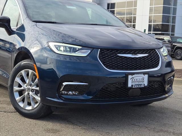 new 2025 Chrysler Pacifica car, priced at $52,055