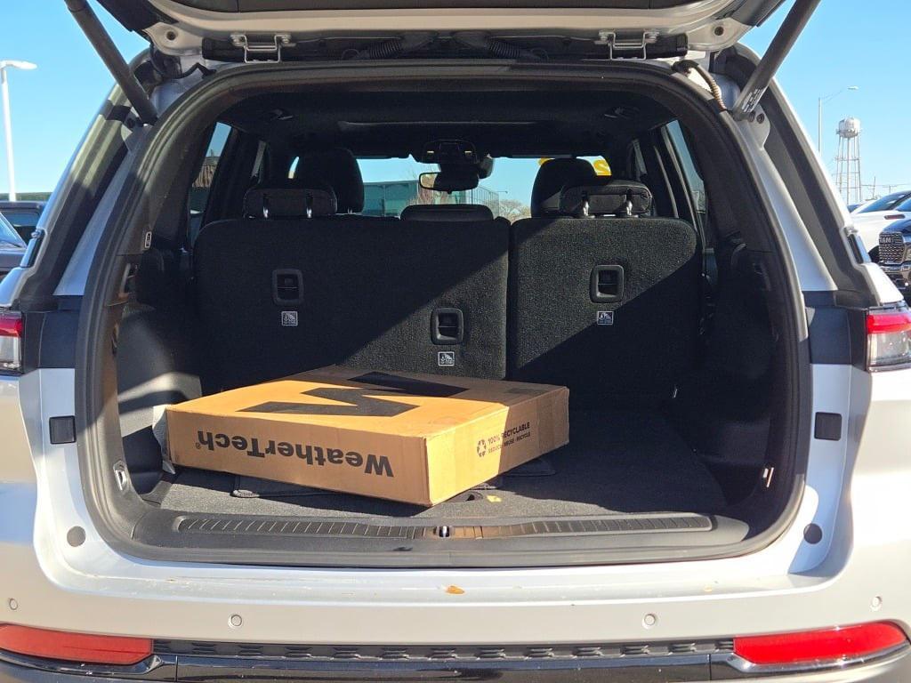 used 2023 Jeep Grand Cherokee car, priced at $32,972