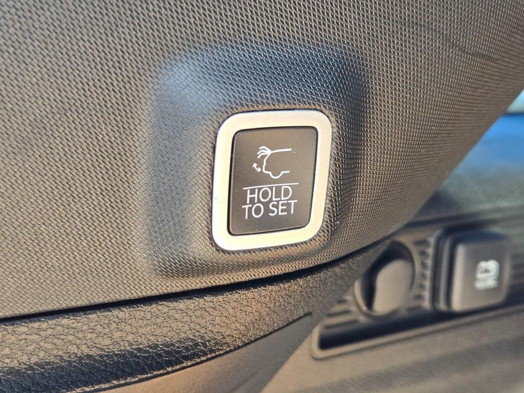 used 2023 Jeep Grand Cherokee car, priced at $32,972