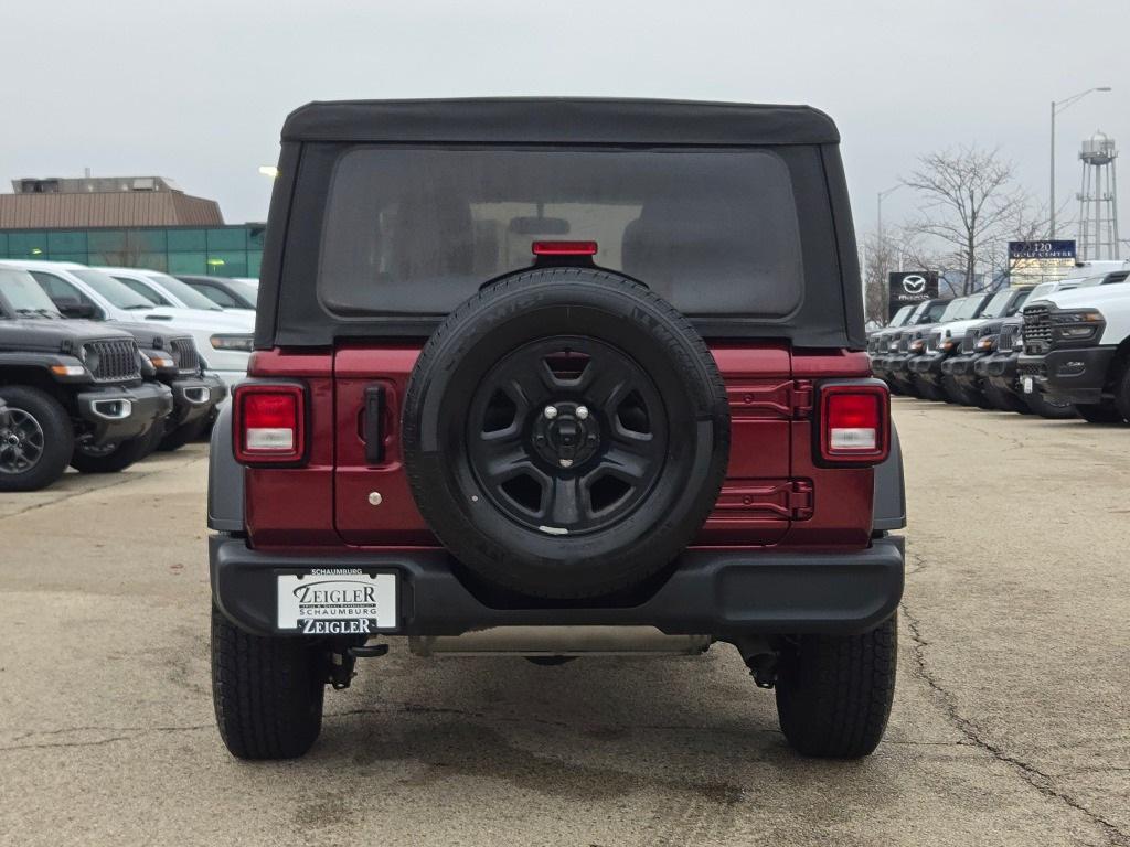 used 2021 Jeep Wrangler Unlimited car, priced at $26,391