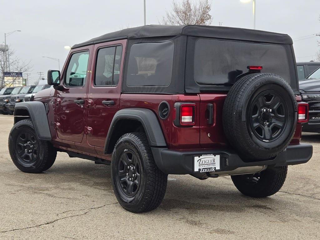 used 2021 Jeep Wrangler Unlimited car, priced at $26,391