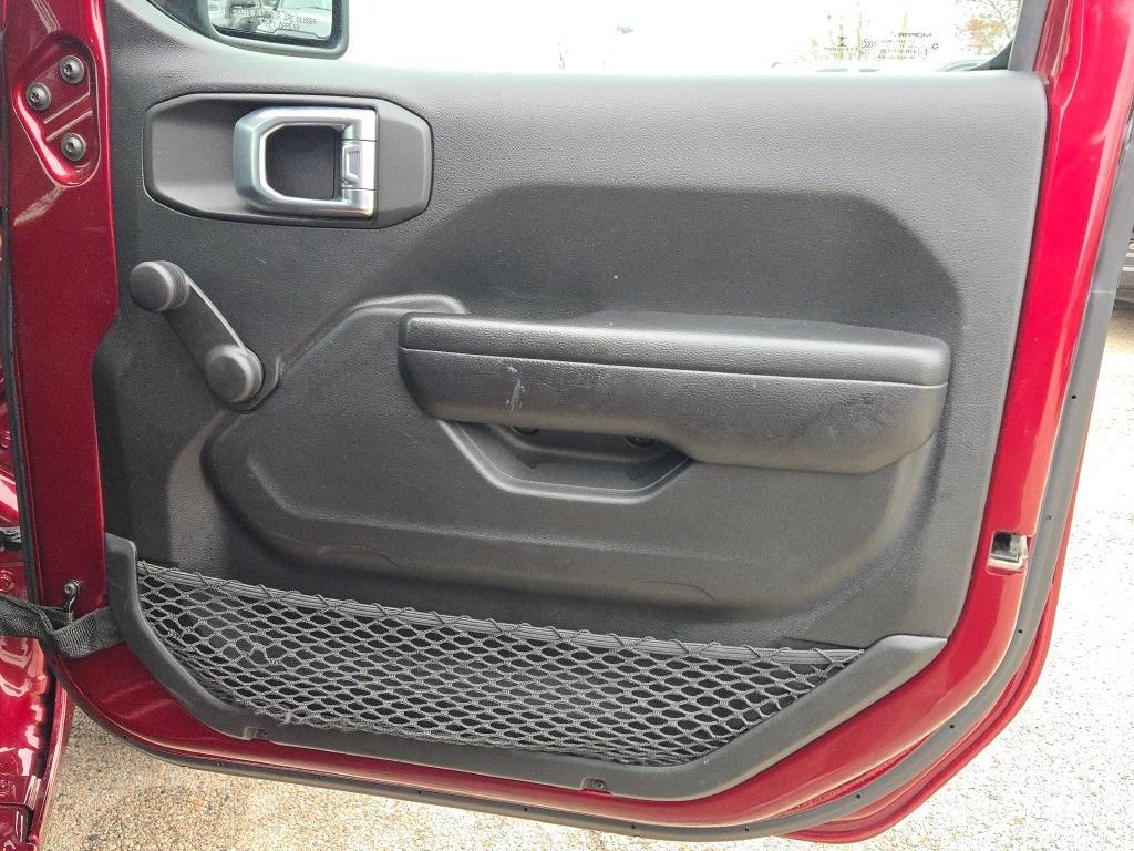 used 2021 Jeep Wrangler Unlimited car, priced at $26,391