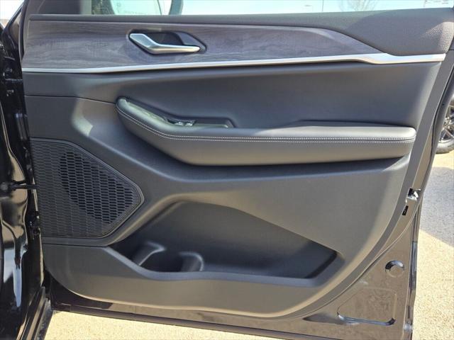 new 2025 Jeep Grand Cherokee L car, priced at $48,557