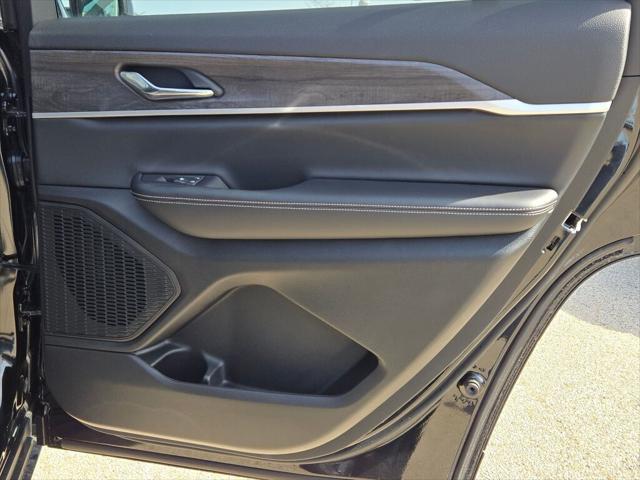 new 2025 Jeep Grand Cherokee L car, priced at $48,557