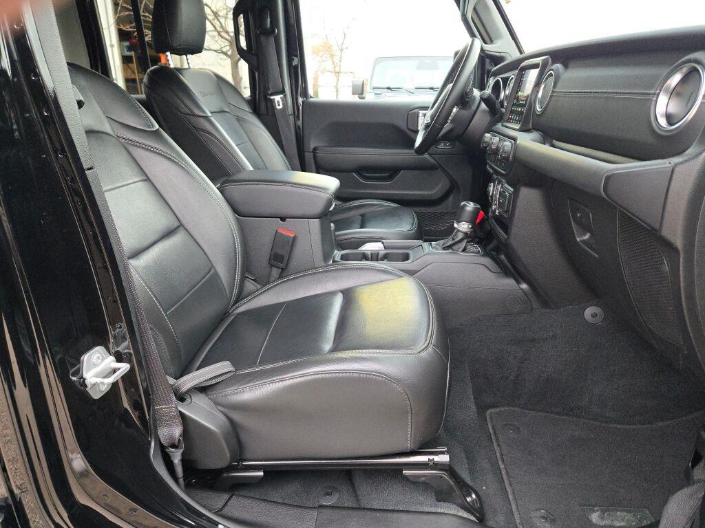 used 2022 Jeep Wrangler Unlimited car, priced at $33,931