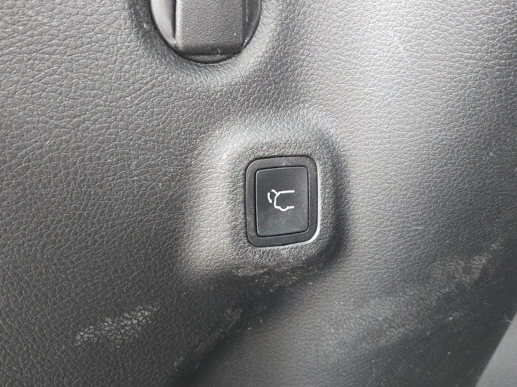 used 2022 Jeep Compass car, priced at $19,487