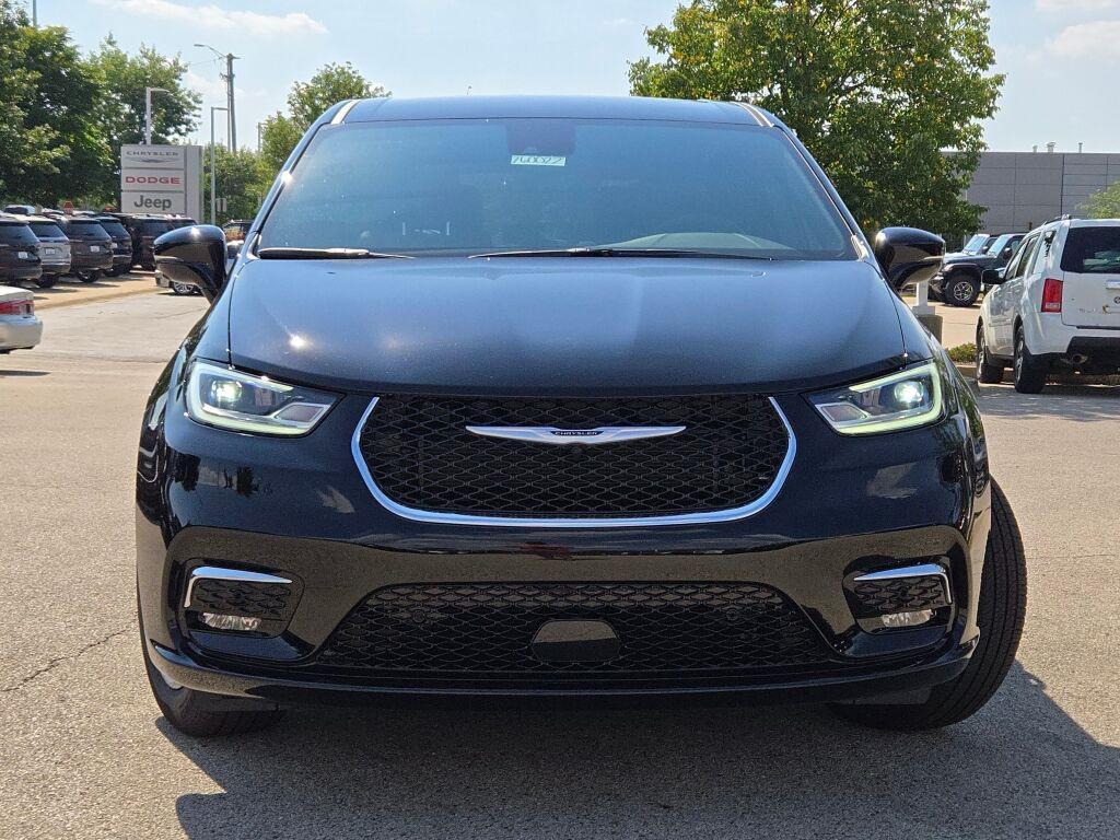 new 2026 Chrysler Pacifica car, priced at $44,470