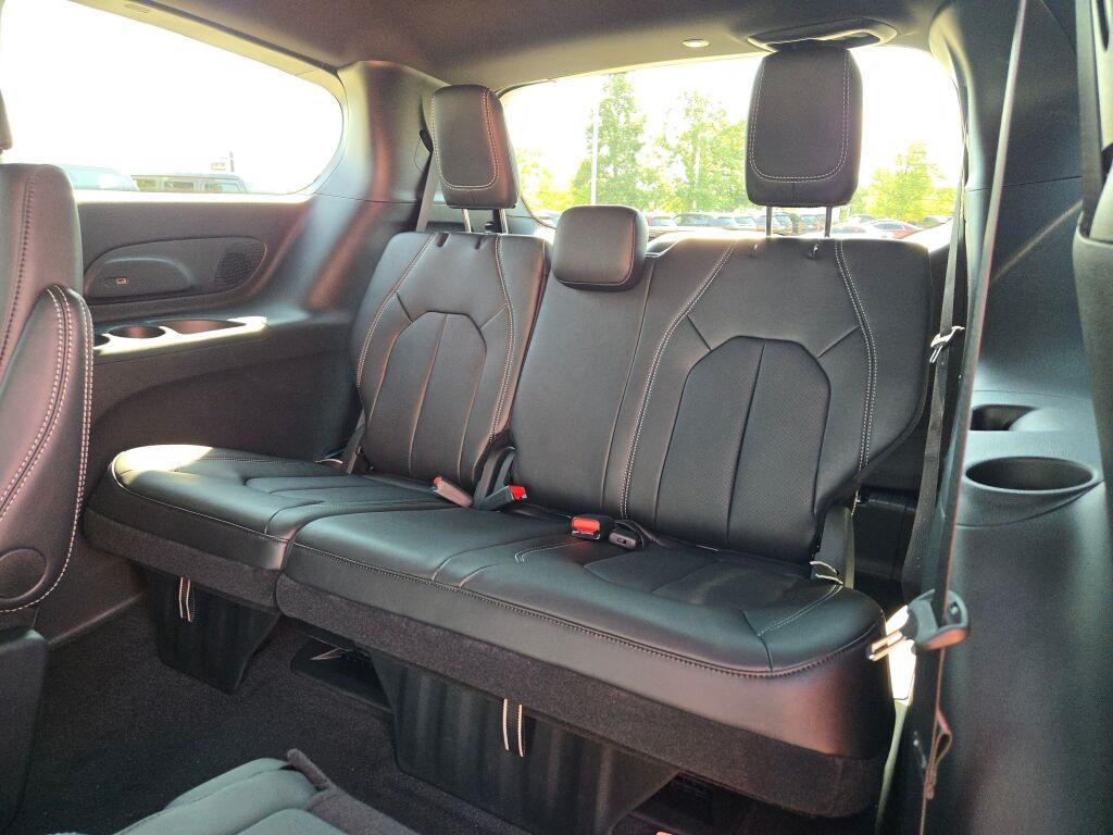 new 2026 Chrysler Pacifica car, priced at $44,470