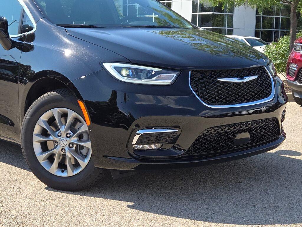 new 2026 Chrysler Pacifica car, priced at $44,470