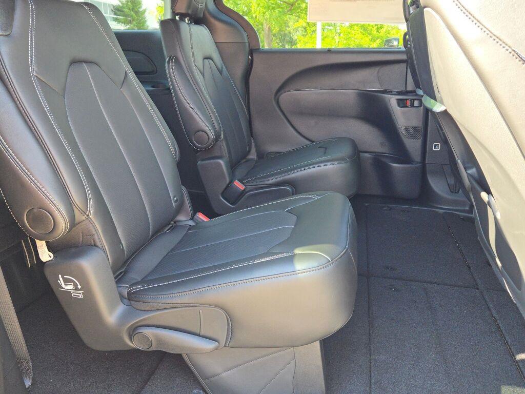 new 2026 Chrysler Pacifica car, priced at $44,470