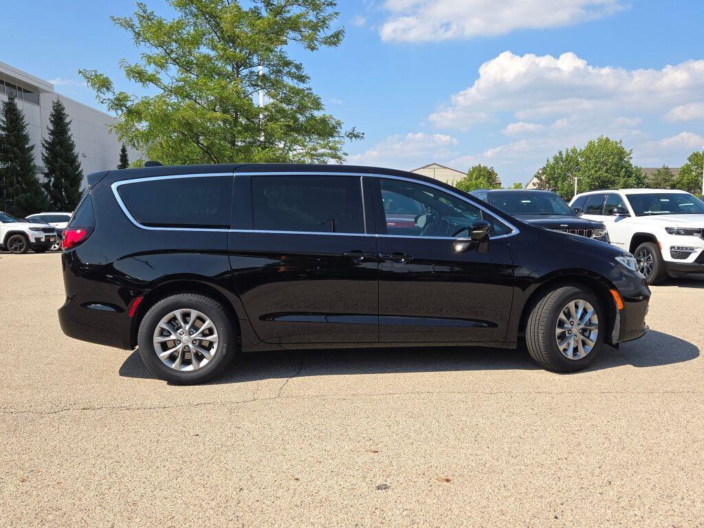 new 2026 Chrysler Pacifica car, priced at $44,470