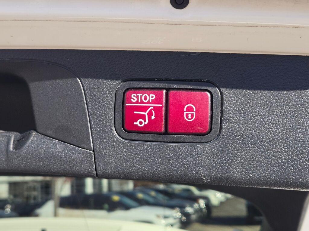 used 2021 Mercedes-Benz GLC 300 car, priced at $23,695