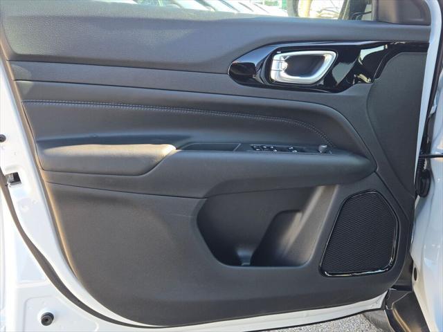 new 2025 Jeep Compass car, priced at $26,260