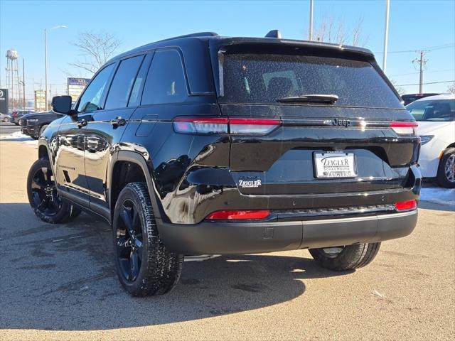 new 2025 Jeep Grand Cherokee car, priced at $45,675