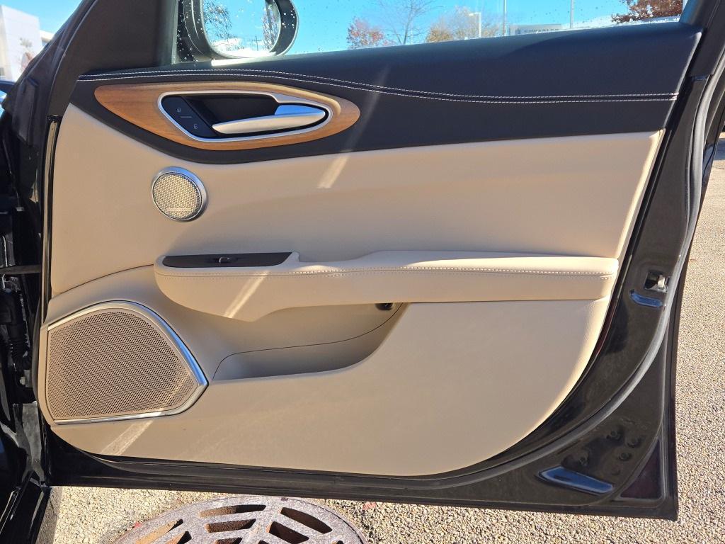 used 2019 Alfa Romeo Giulia car, priced at $19,372