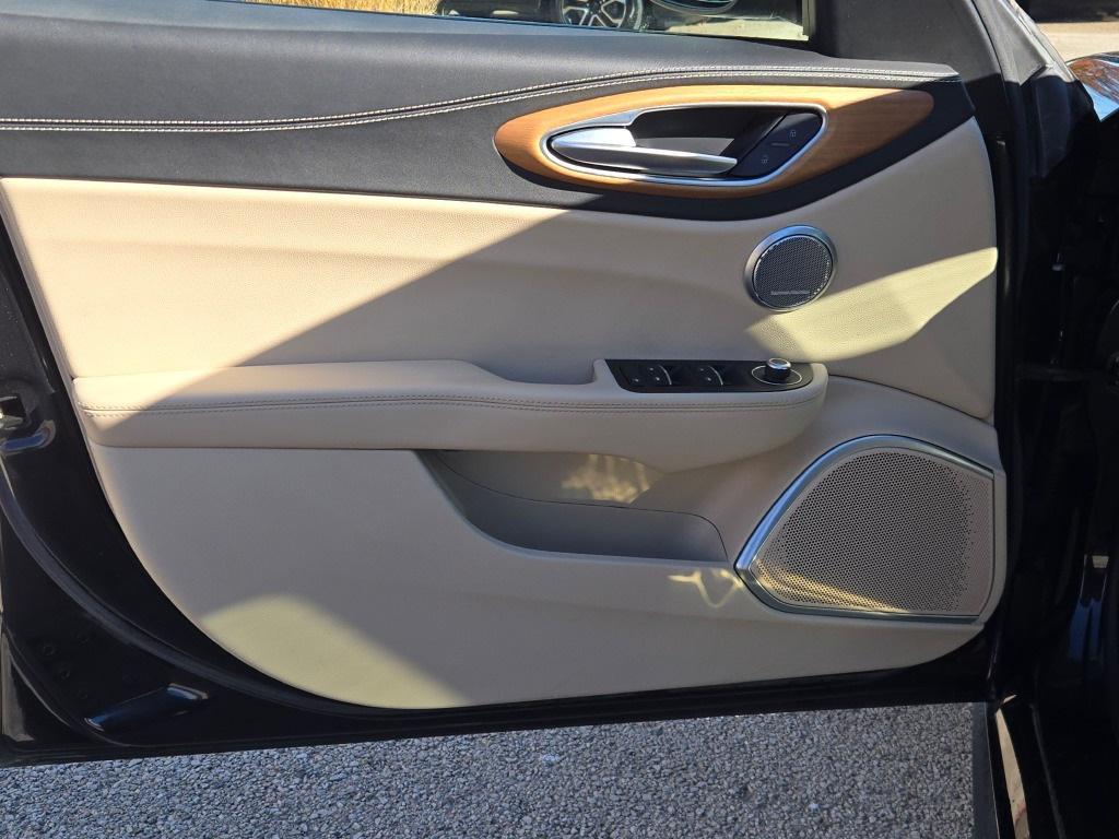 used 2019 Alfa Romeo Giulia car, priced at $19,372