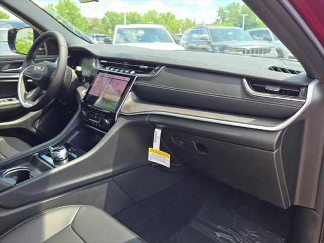 new 2025 Jeep Grand Cherokee car, priced at $44,121