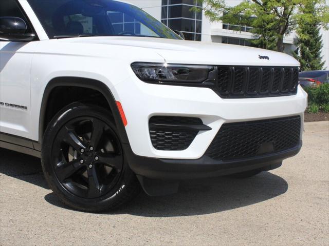 used 2023 Jeep Grand Cherokee car, priced at $32,000