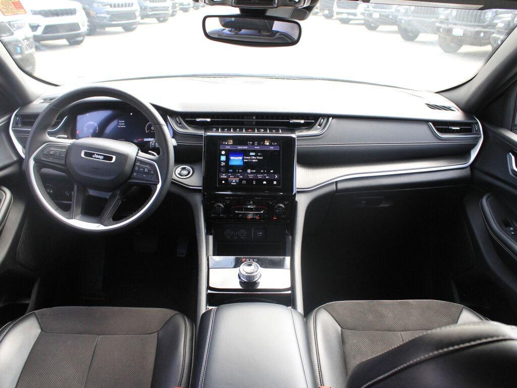 used 2023 Jeep Grand Cherokee car, priced at $27,800