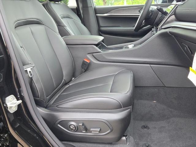 new 2025 Jeep Grand Cherokee L car, priced at $47,007