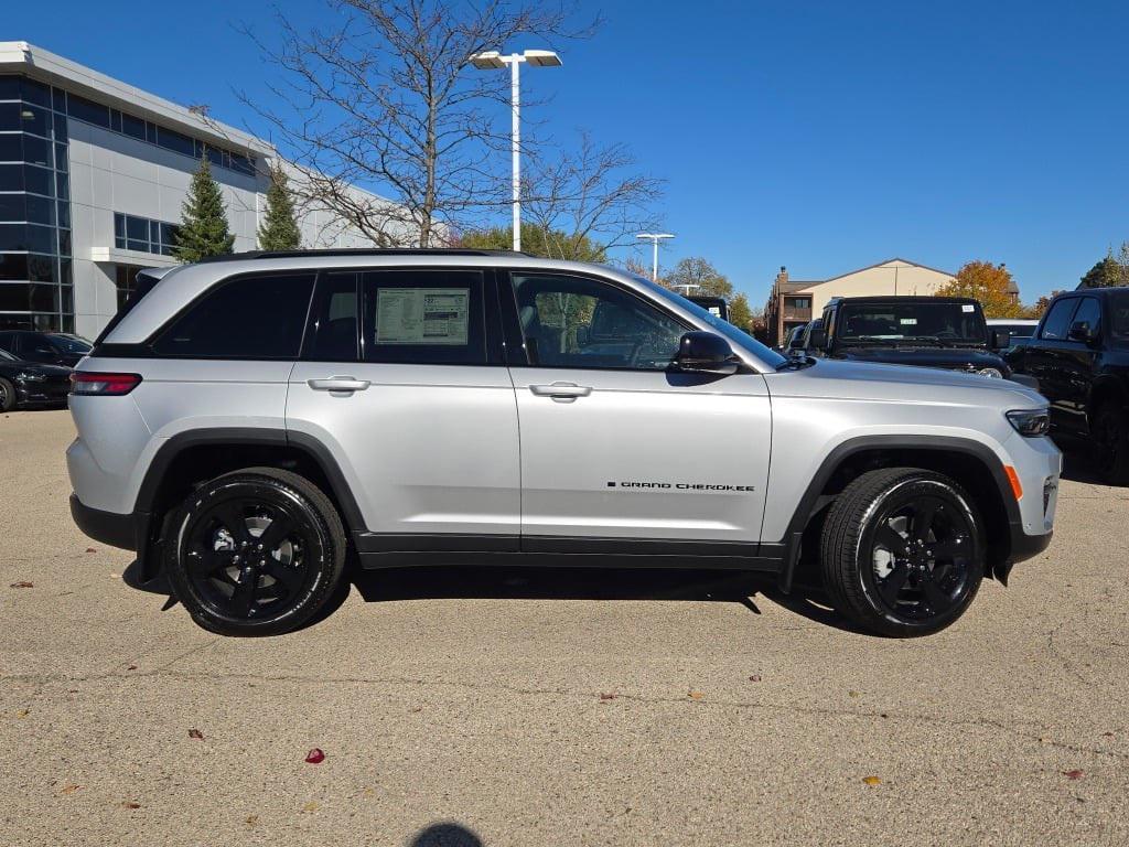 new 2025 Jeep Grand Cherokee car, priced at $51,855