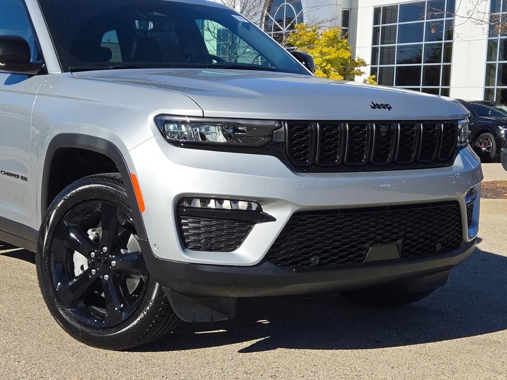 new 2025 Jeep Grand Cherokee car, priced at $51,855