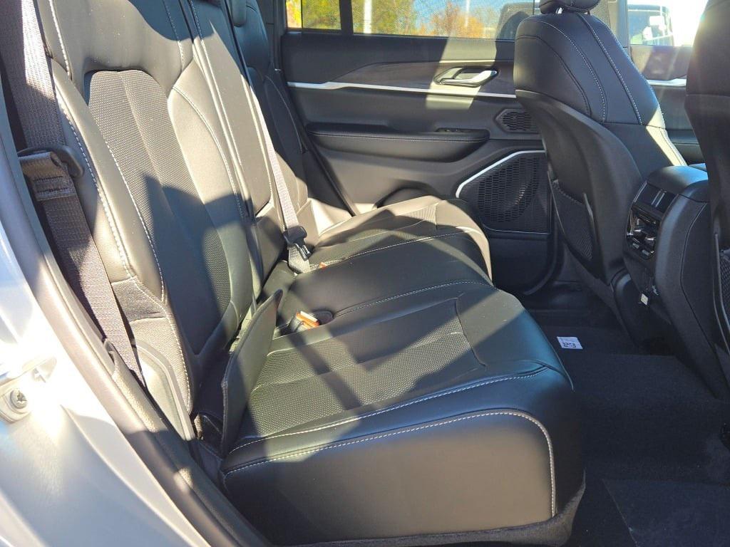 new 2025 Jeep Grand Cherokee car, priced at $51,855