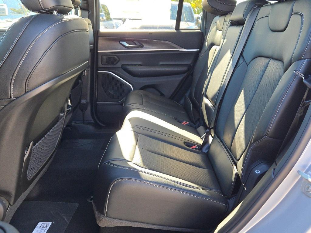 new 2025 Jeep Grand Cherokee car, priced at $51,855