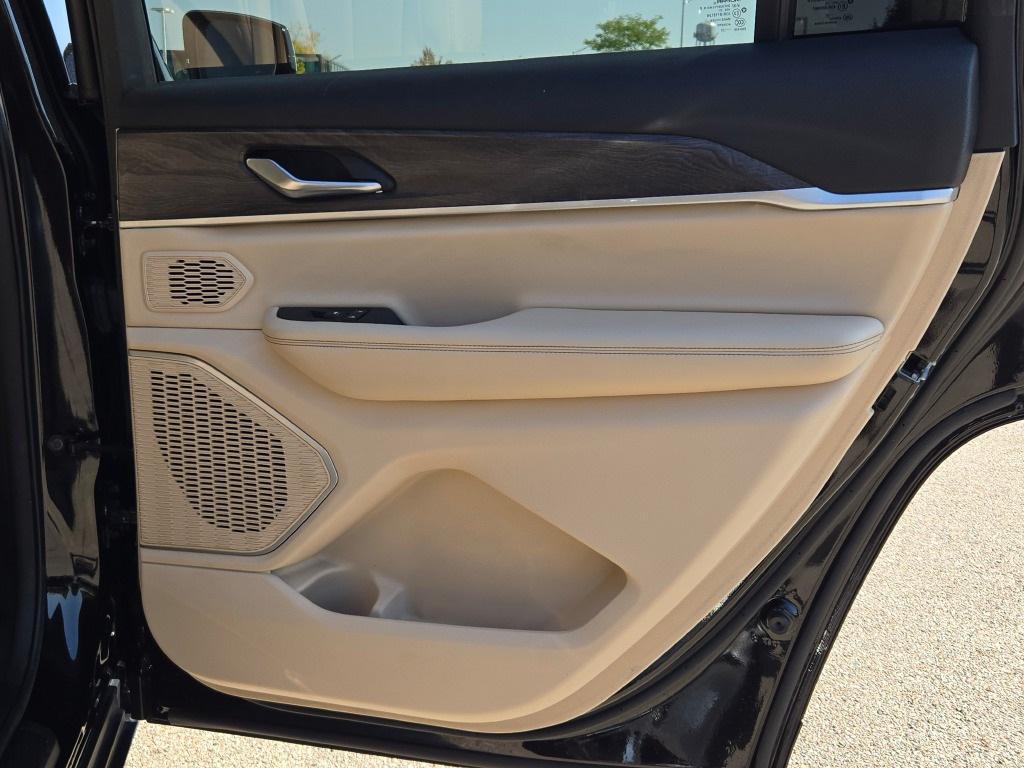 used 2021 Jeep Grand Cherokee L car, priced at $27,494