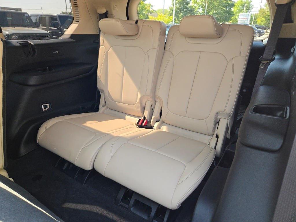 used 2021 Jeep Grand Cherokee L car, priced at $27,494