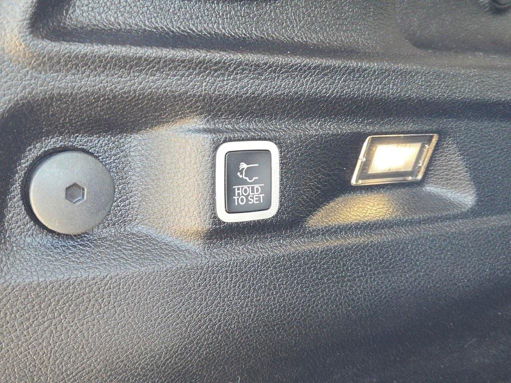 used 2021 Jeep Grand Cherokee L car, priced at $27,494