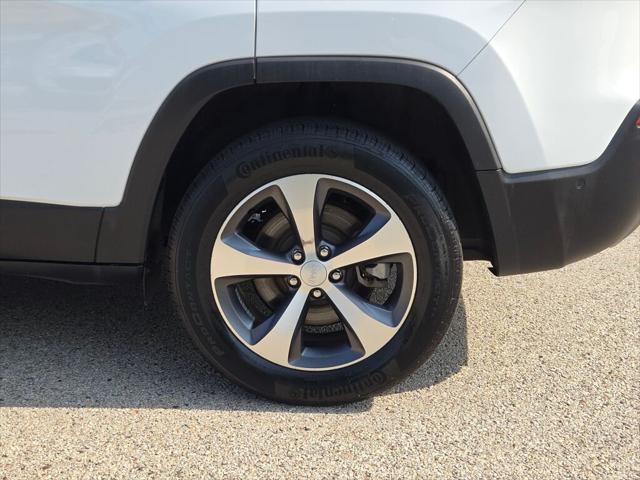 used 2021 Jeep Cherokee car, priced at $22,800