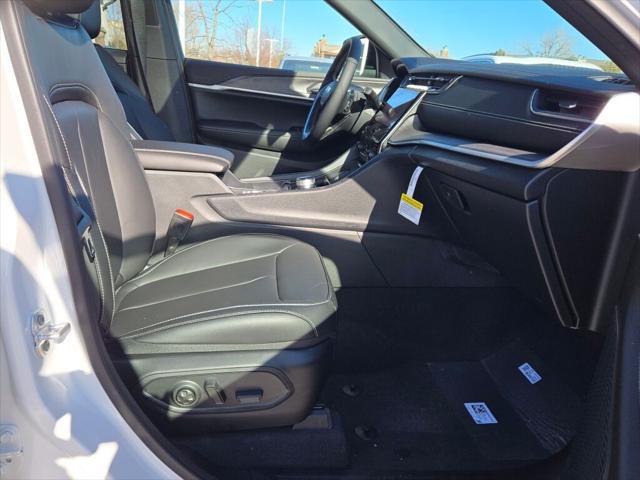 new 2025 Jeep Grand Cherokee car, priced at $45,935