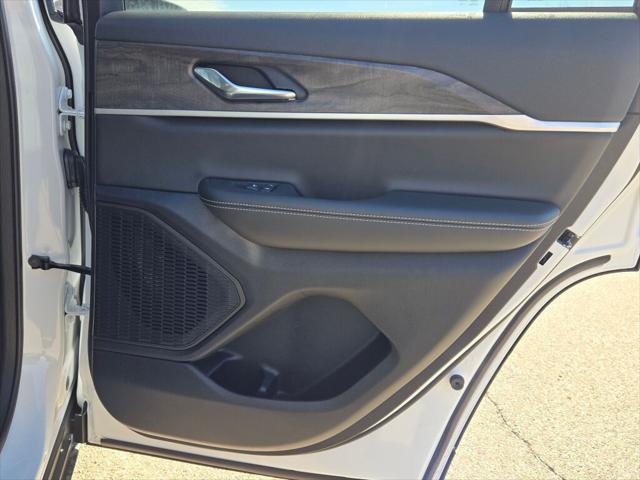 new 2025 Jeep Grand Cherokee car, priced at $46,271