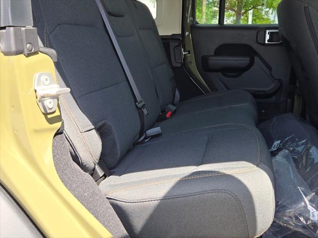new 2025 Jeep Wrangler car, priced at $42,304