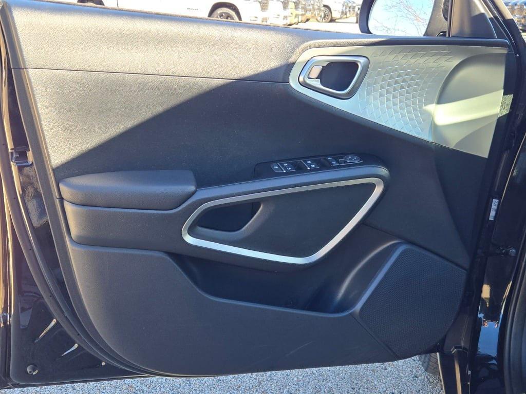 used 2024 Kia Soul car, priced at $14,812