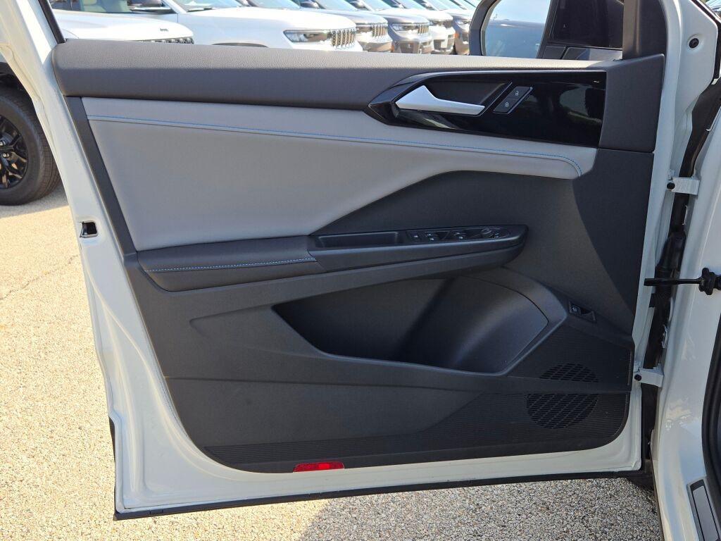 used 2024 Volkswagen Taos car, priced at $24,900
