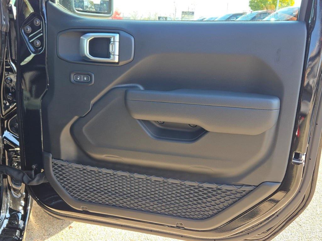 new 2026 Jeep Gladiator car, priced at $52,790