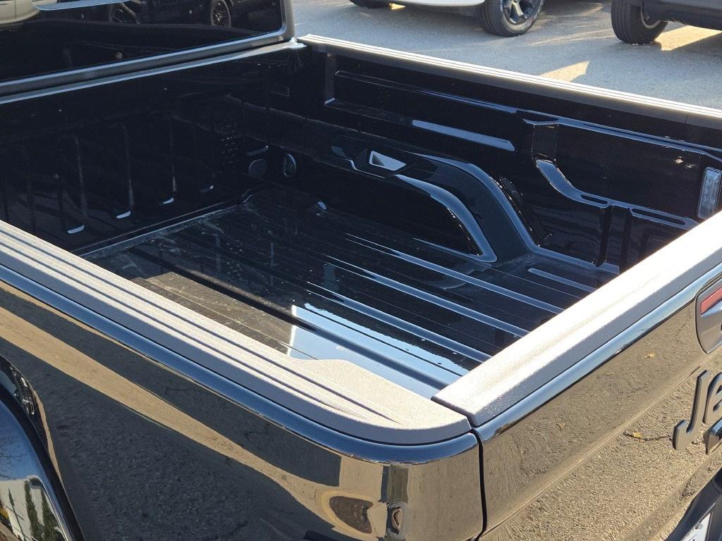 new 2026 Jeep Gladiator car, priced at $52,790