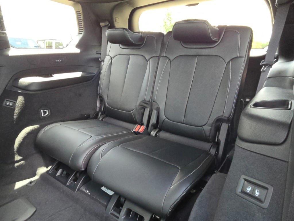 new 2025 Jeep Grand Cherokee L car, priced at $63,730