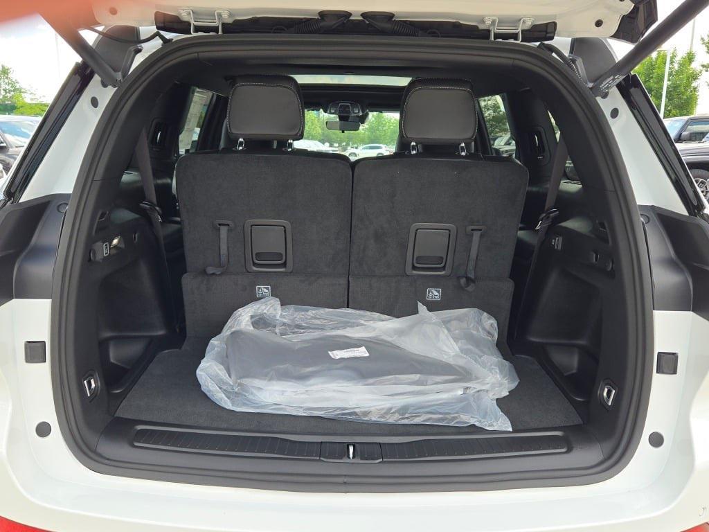 new 2025 Jeep Grand Cherokee L car, priced at $43,240