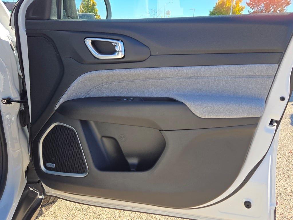 new 2025 Jeep Compass car, priced at $29,115