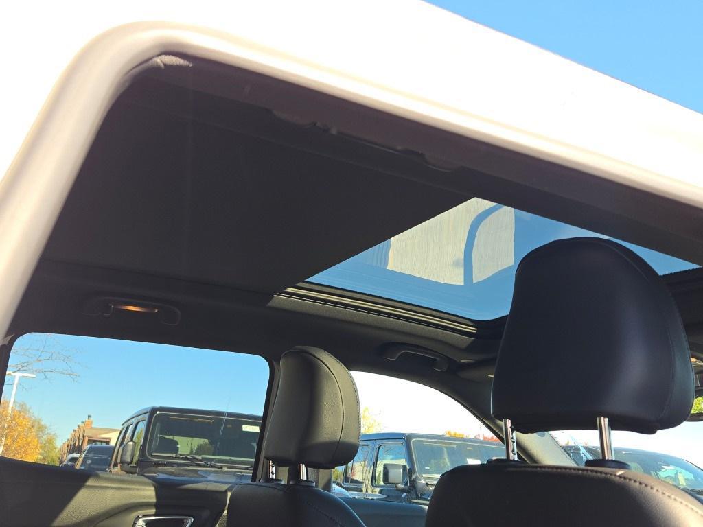 new 2025 Jeep Compass car, priced at $29,115