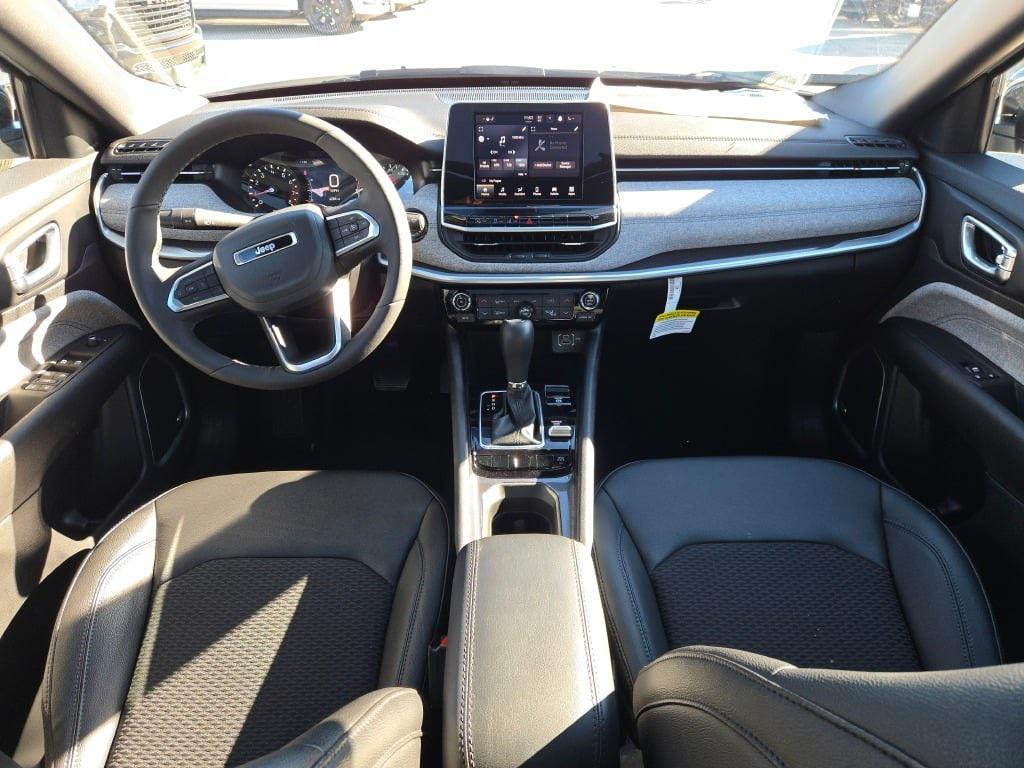 new 2025 Jeep Compass car, priced at $29,115