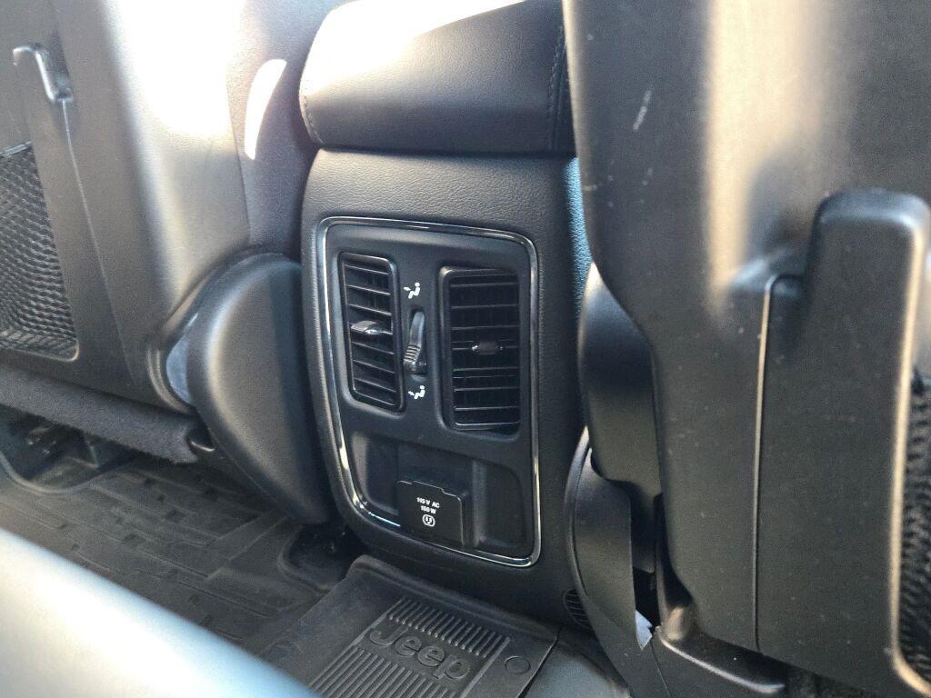 used 2021 Jeep Grand Cherokee car, priced at $19,797