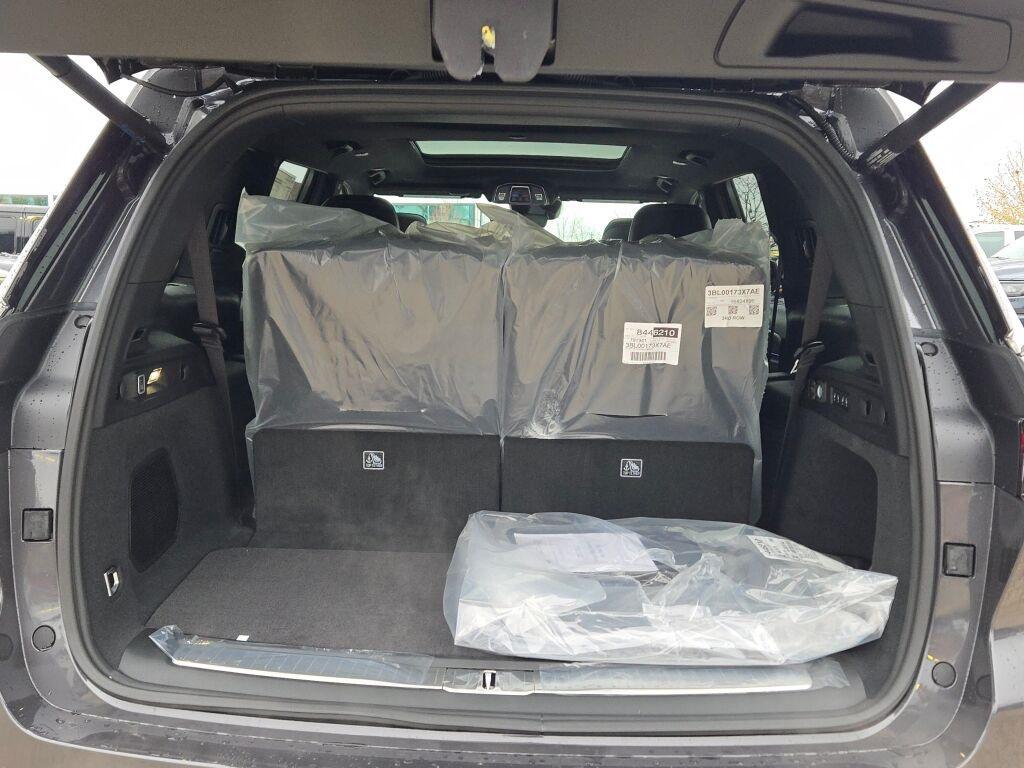 new 2025 Jeep Grand Cherokee L car, priced at $56,330