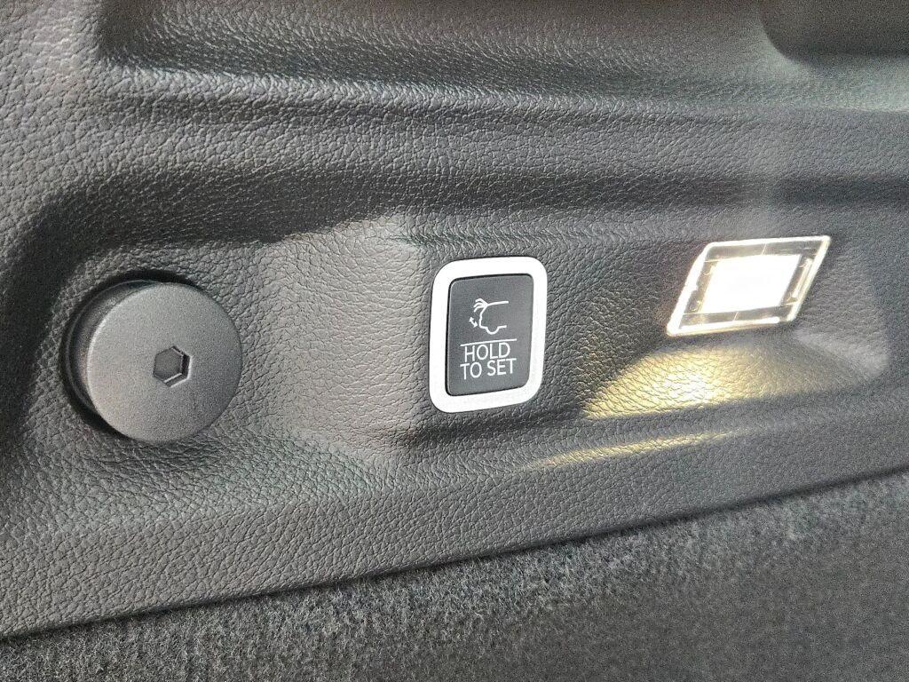 new 2025 Jeep Grand Cherokee L car, priced at $56,330