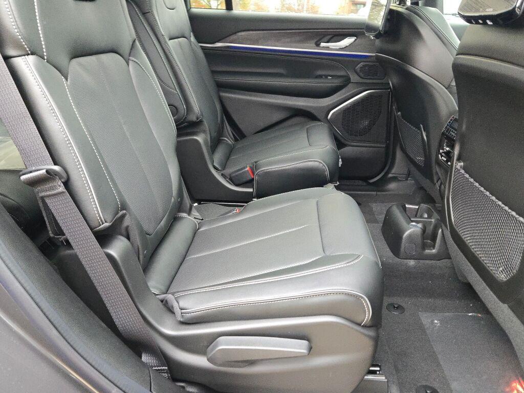 new 2025 Jeep Grand Cherokee L car, priced at $56,330