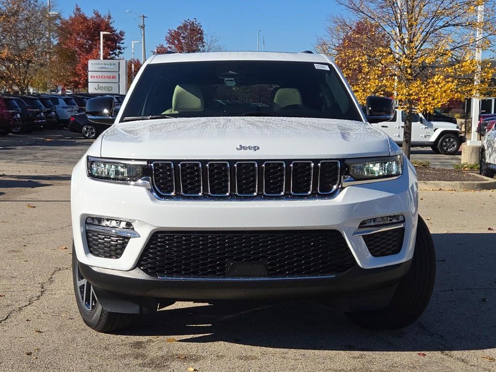 new 2025 Jeep Grand Cherokee car, priced at $42,415