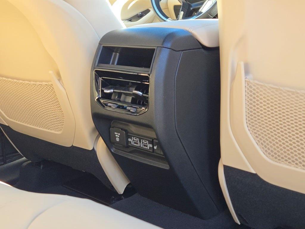 new 2025 Jeep Grand Cherokee car, priced at $42,415